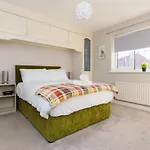 Redgrave Detached Home With Free Parking 4 Minutes From City Walls