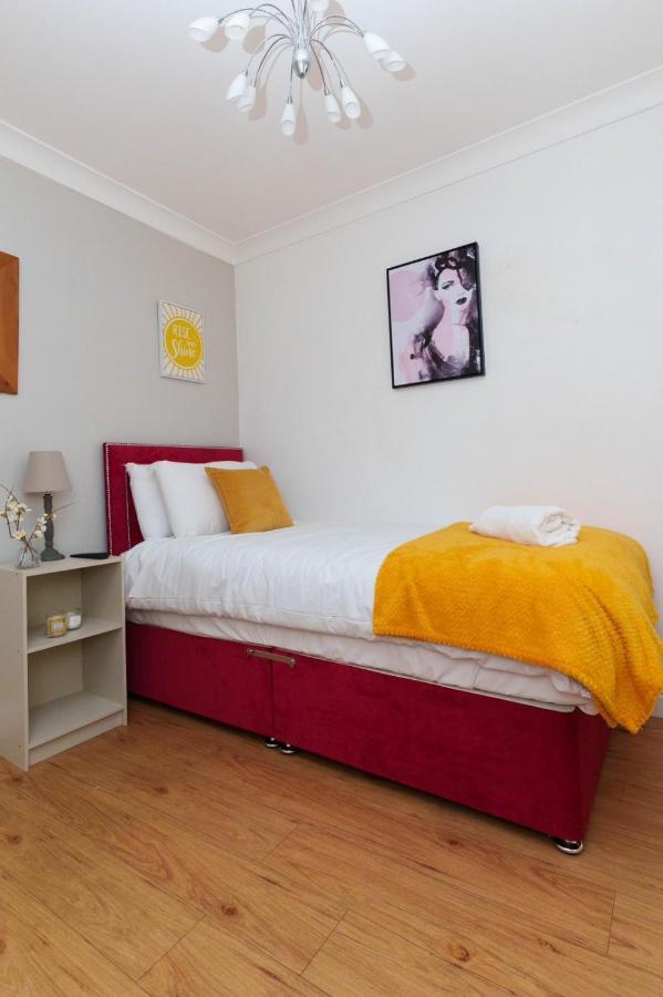 Redgrave Detached With Free Parking 4 Minutes From Walls Casa vacanze York